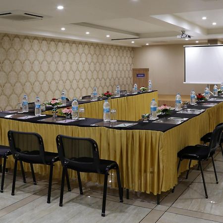 Grand Kailash Hotel Aurangabad  Luaran gambar