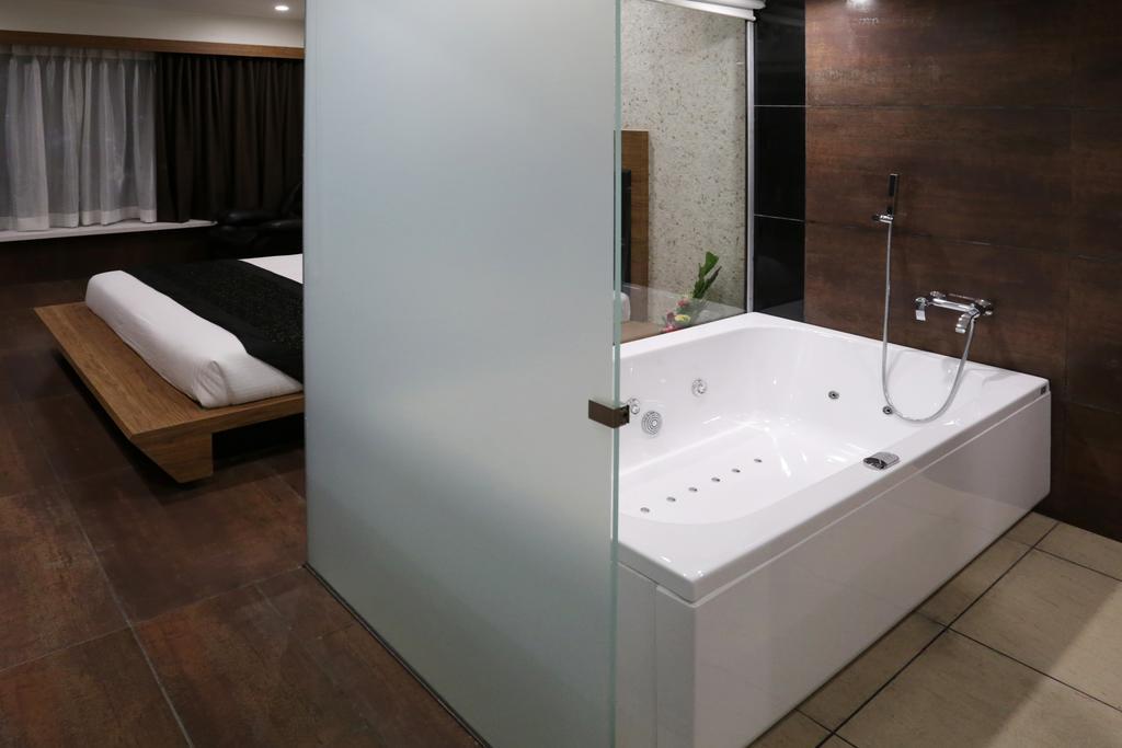 Grand Kailash Hotel Aurangabad  Bilik gambar