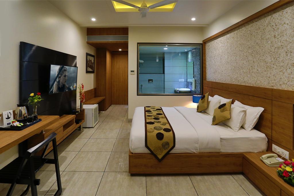 Grand Kailash Hotel Aurangabad  Bilik gambar