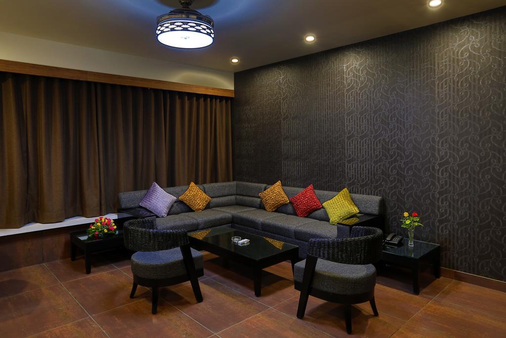 Grand Kailash Hotel Aurangabad  Bilik gambar
